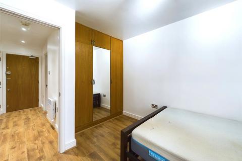 1 bedroom flat to rent, High Street, Stratford E15
