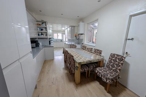 4 bedroom end of terrace house for sale, Marshall Road, Levenshulme