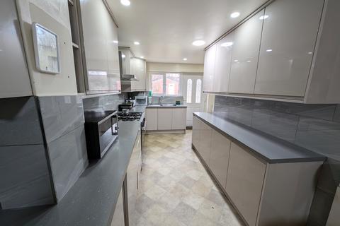 17 Marshall Road, Manchester, M19 2EG