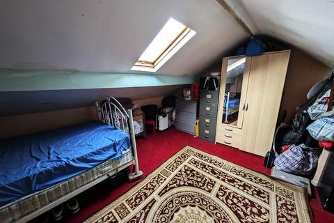 17 Marshall Road, Manchester, M19 2EG