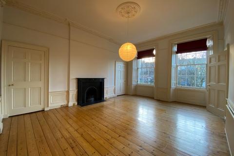 3 bedroom flat to rent, Gayfield Square, Broughton, Edinburgh, EH1