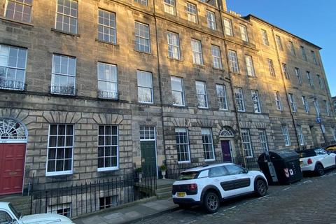 3 bedroom flat to rent, Gayfield Square, Broughton, Edinburgh, EH1