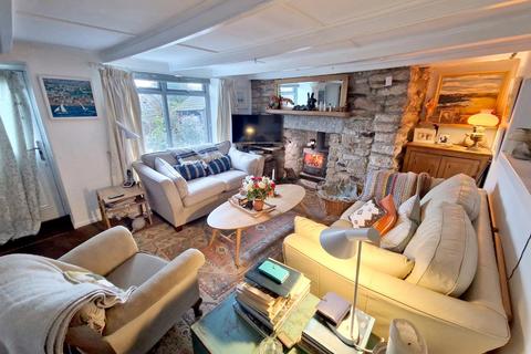 16 Troon Row, Breage, Helston, TR13 9PY