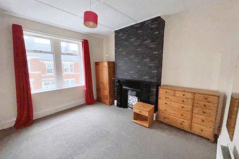 2 bedroom flat for sale, Northbourne Street, Gateshead, Tyne and Wear, NE8 4AE