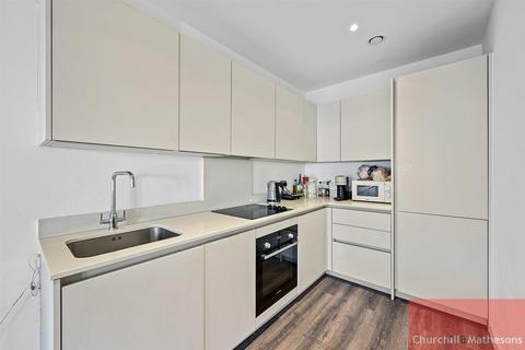 2 bedroom flat to rent, Craven Park Road, Harlesden NW10 8SH