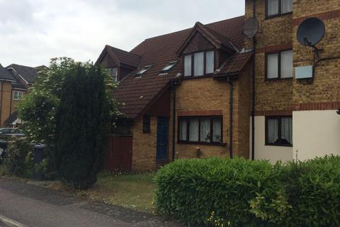 1 bedroom terraced house to rent, Redwood Grove, Bedford