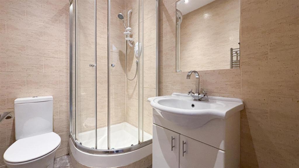 Bathroom (1 of 1).jpg