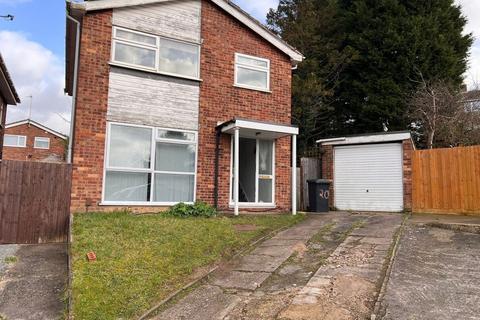 3 Bed – Detached House – Okehampton Avenue, Leicester, LE5 5NS. £1050