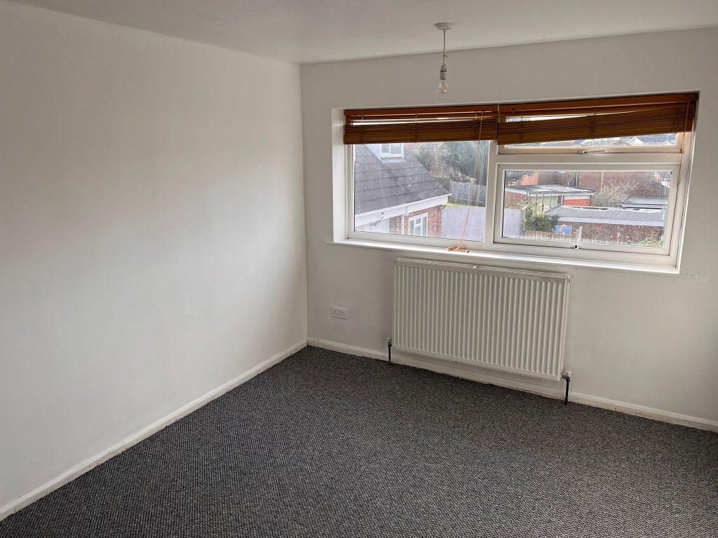 3 Bed – Detached House – Okehampton Avenue, Leicester, LE5 5NS. £1050 PCM - View 2