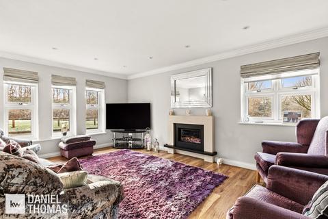 10 Rush Drive, Waltham Abbey, EN9 3YP