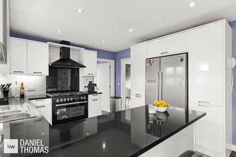 10 Rush Drive, Waltham Abbey, EN9 3YP