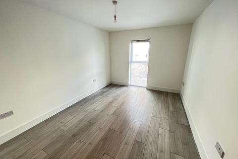 2 bedroom ground floor flat to rent, Portswood Road