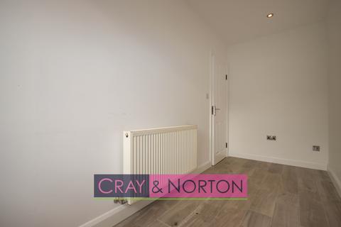 4 bedroom terraced house to rent, Chapman Road, Croydon, CR0