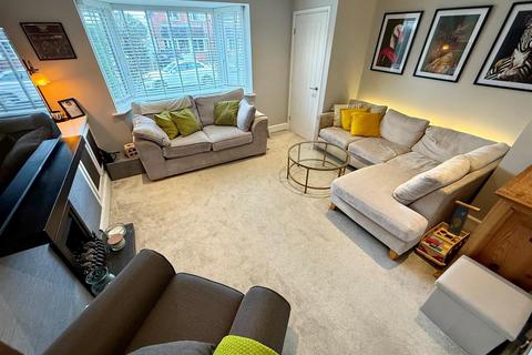 9 Cranmore Road, Shirley, Solihull, B90 4PT