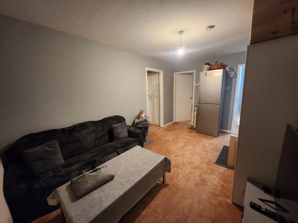 12 Mayfair, Bradford, BD5 0 LQ