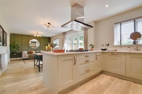 4 bedroom detached house for sale, The Green, Rushwick WR2