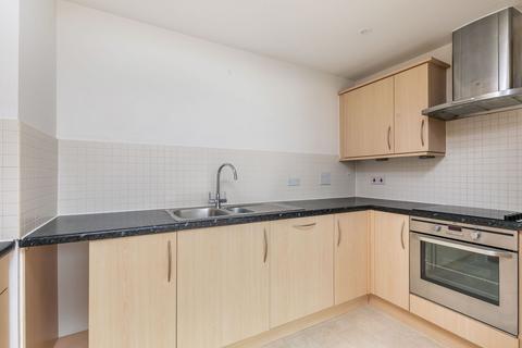 2 bedroom flat for sale, Staple Gardens, Winchester, SO23