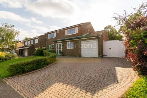 4 bedroom detached house to rent, Geldock Road, Little Billing, Northampton, NN3