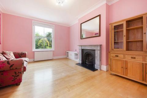 3 bedroom maisonette for sale, Mercers Road, London N19