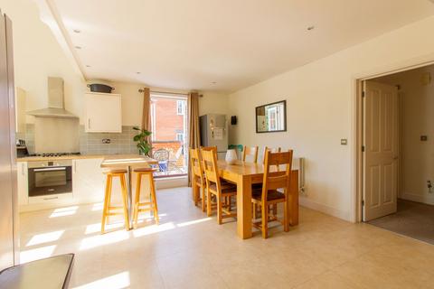 27 Greensleeves Drive, Warley, Brentwood, CM14 5WD