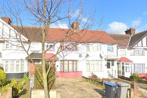 3 bedroom terraced house to rent, Park View, Wembley HA9