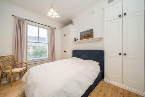 24b Campbell Road, London, E3 4DT