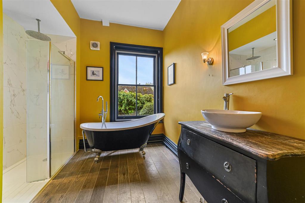 Family bathroom