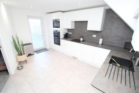 4 bedroom detached house for sale, Rawson Street, Leicester LE19