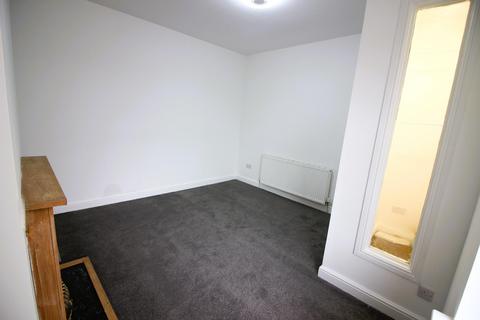 1 bedroom flat to rent, Eastbank Street, Southport, PR8