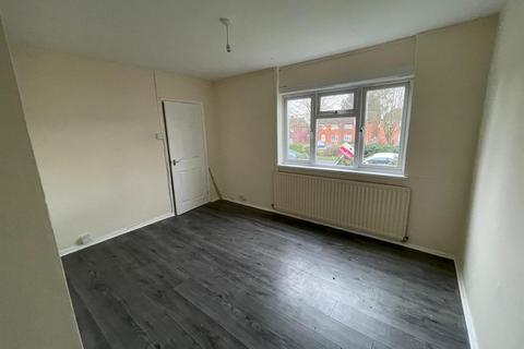 3 bedroom semi-detached house to rent, Kitwood Avenue, Dordon, B78 1PF