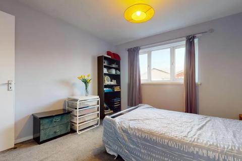 1 bedroom terraced house to rent, Skelley Road, London E15