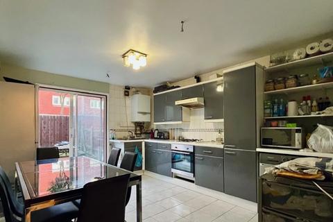 1 bedroom terraced house to rent, Skelley Road, London E15