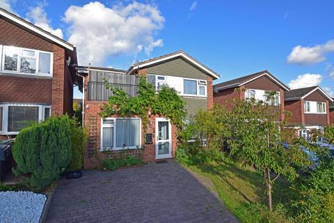 3 bedroom link detached house for sale, 29 Old Station Road, Bromsgrove, Worcestershire, B60 2AA