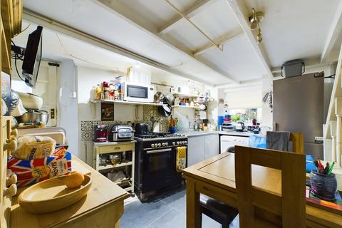 1 bedroom end of terrace house for sale, Higher Lux Street, Cornwall PL14