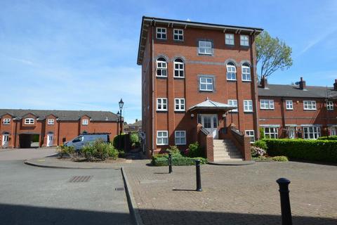 3 bedroom flat for sale, Gatehouse Lane, Bedworth & Garage CV12