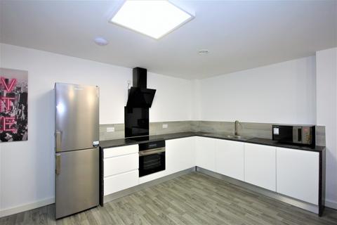 3 bedroom flat to rent, Gordon Street, Preston PR1