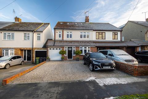 5 bedroom semi-detached house for sale, The Chase, Rayleigh, SS6