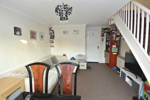 2 bedroom terraced house for sale, Ashdale Close, Staines-Upon-Thames TW19