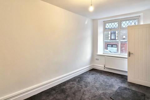 3 bedroom terraced house to rent, Elliots Town, New Tredegar NP24