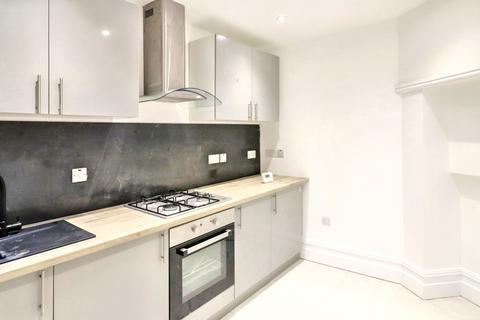 3 bedroom terraced house to rent, Elliots Town, New Tredegar NP24