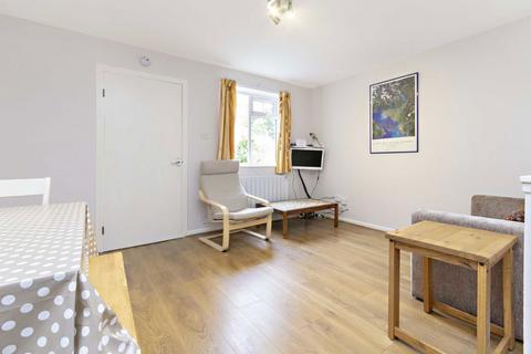 1 bedroom flat for sale, Sawyers Lawn, London W13