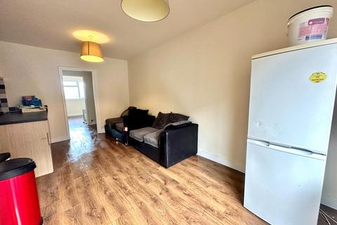 2 bedroom flat to rent, Johnson Street, Bilston WV14