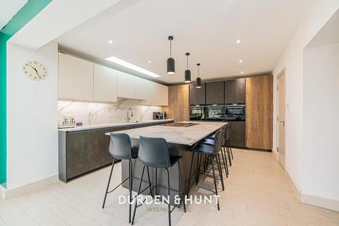 undefined, Meadow Walk, South Woodford E18
