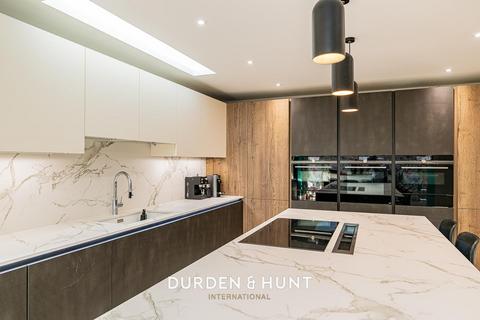 undefined, Meadow Walk, South Woodford E18