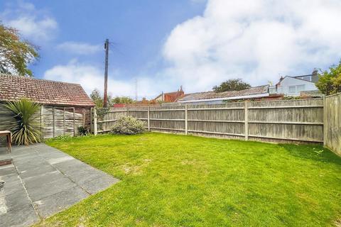 3 bedroom detached house for sale, Framlingham Close, Great Yarmouth