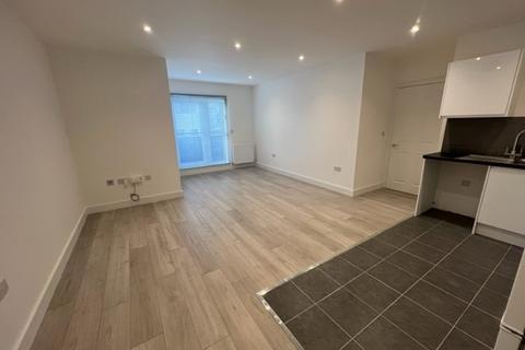 2 bedroom flat to rent, Portswood Road