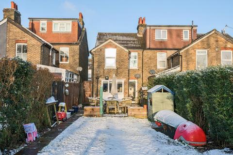 81 Chaldon Road, Caterham, CR3 5PJ