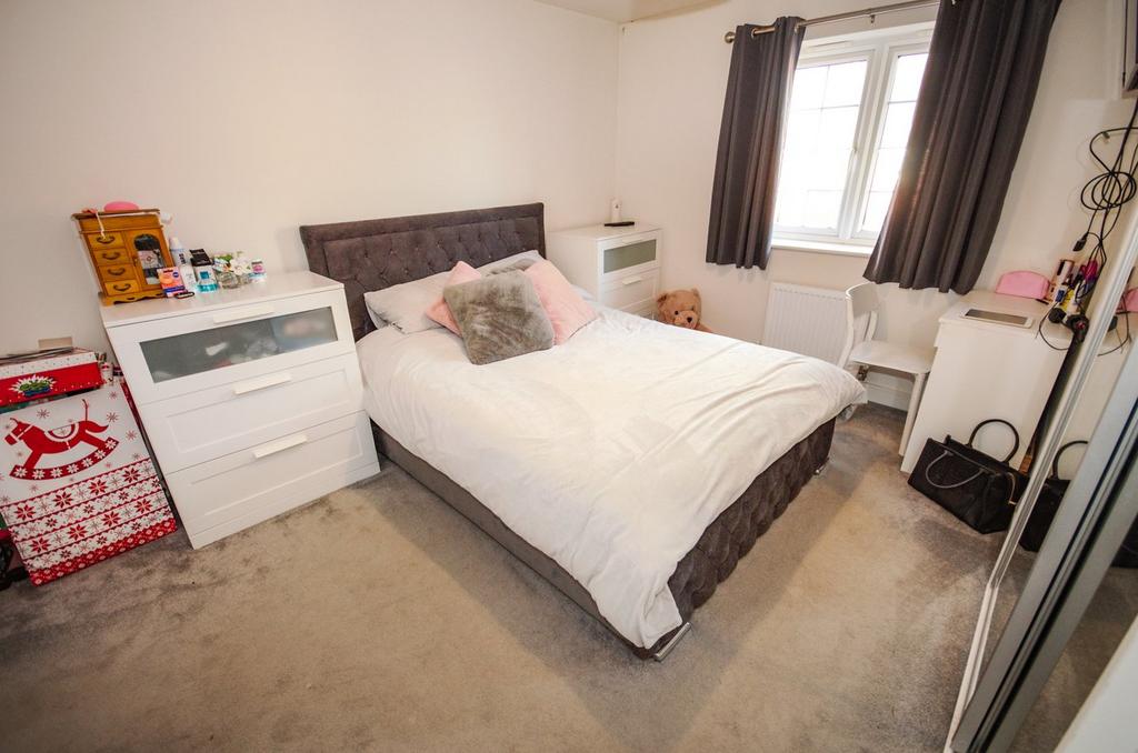 18 Flashman Road Bedroom One Brown and Cockerill