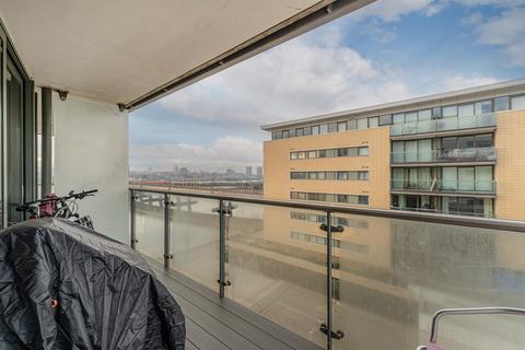 2 bedroom flat for sale, The Galley, Royal Docks E16