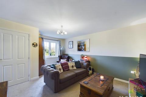 3 bedroom semi-detached house for sale, Greenfields Gardens, Shrewsbury